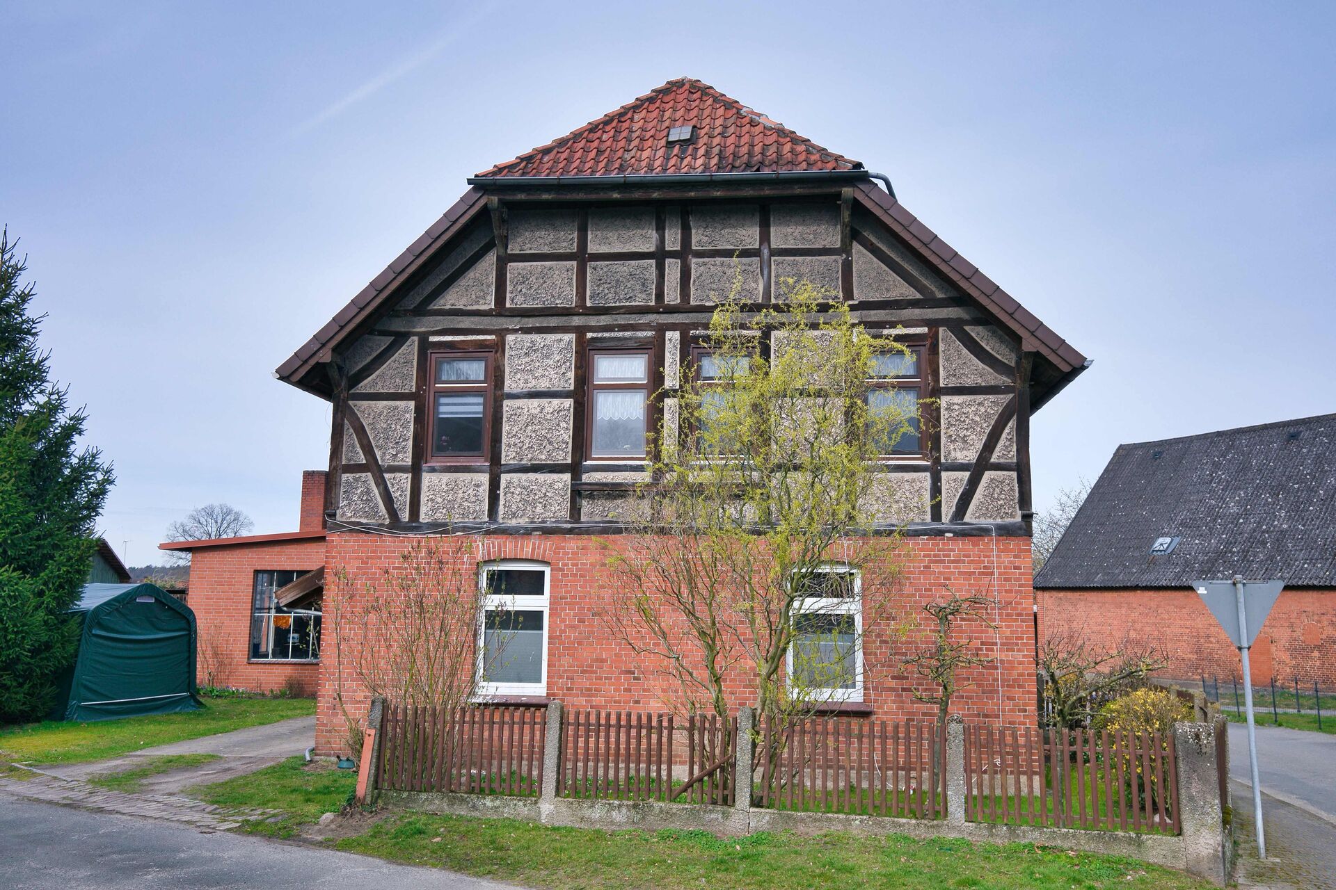 Ihre Chance auf mehr: Wohnen und Arbeiten  im neuen Zuhause in Neetze