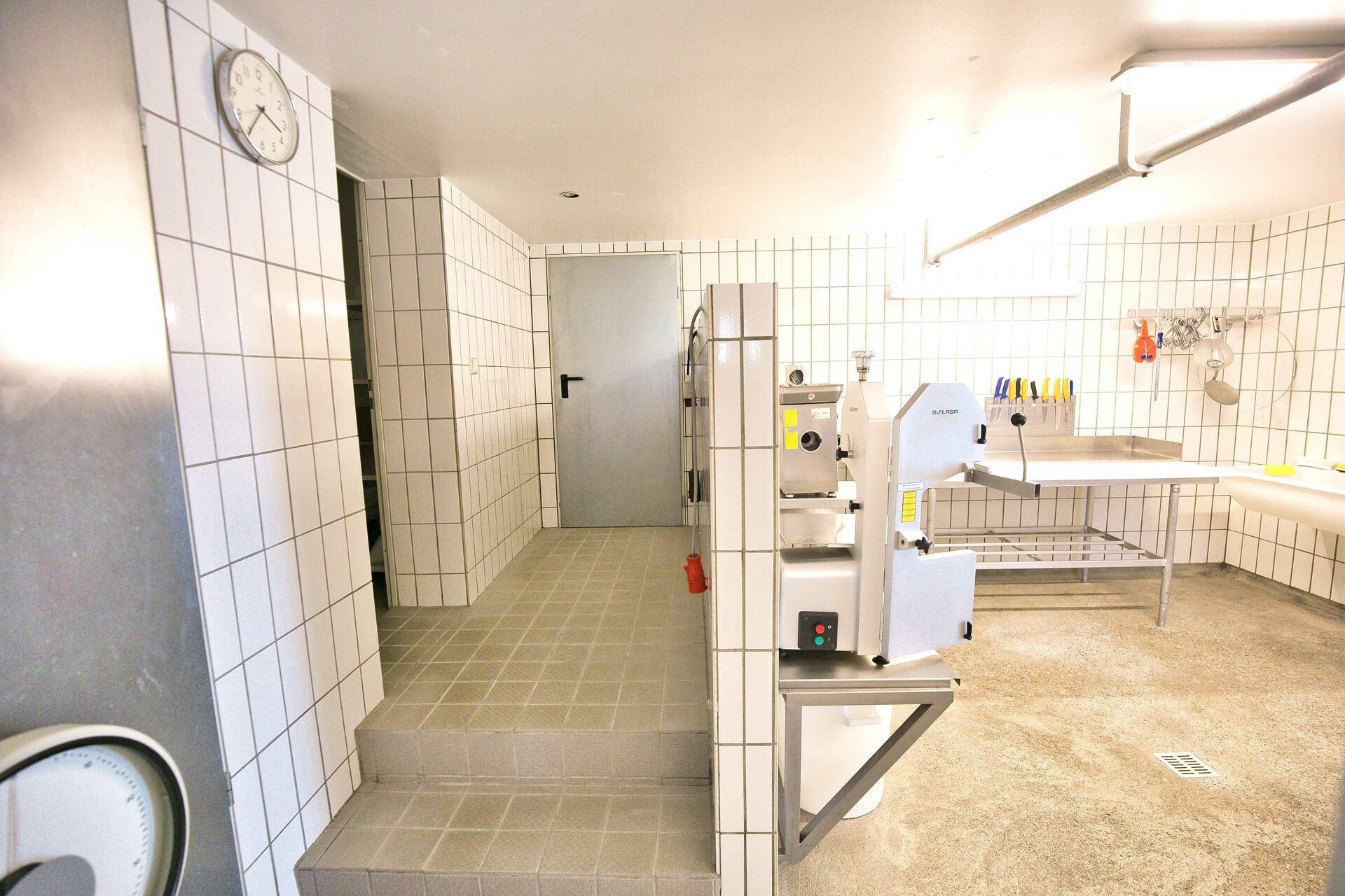 Mehrfamilienhaus incl. kleiner Gewerbeeinheit in Tespe Bütlingen
