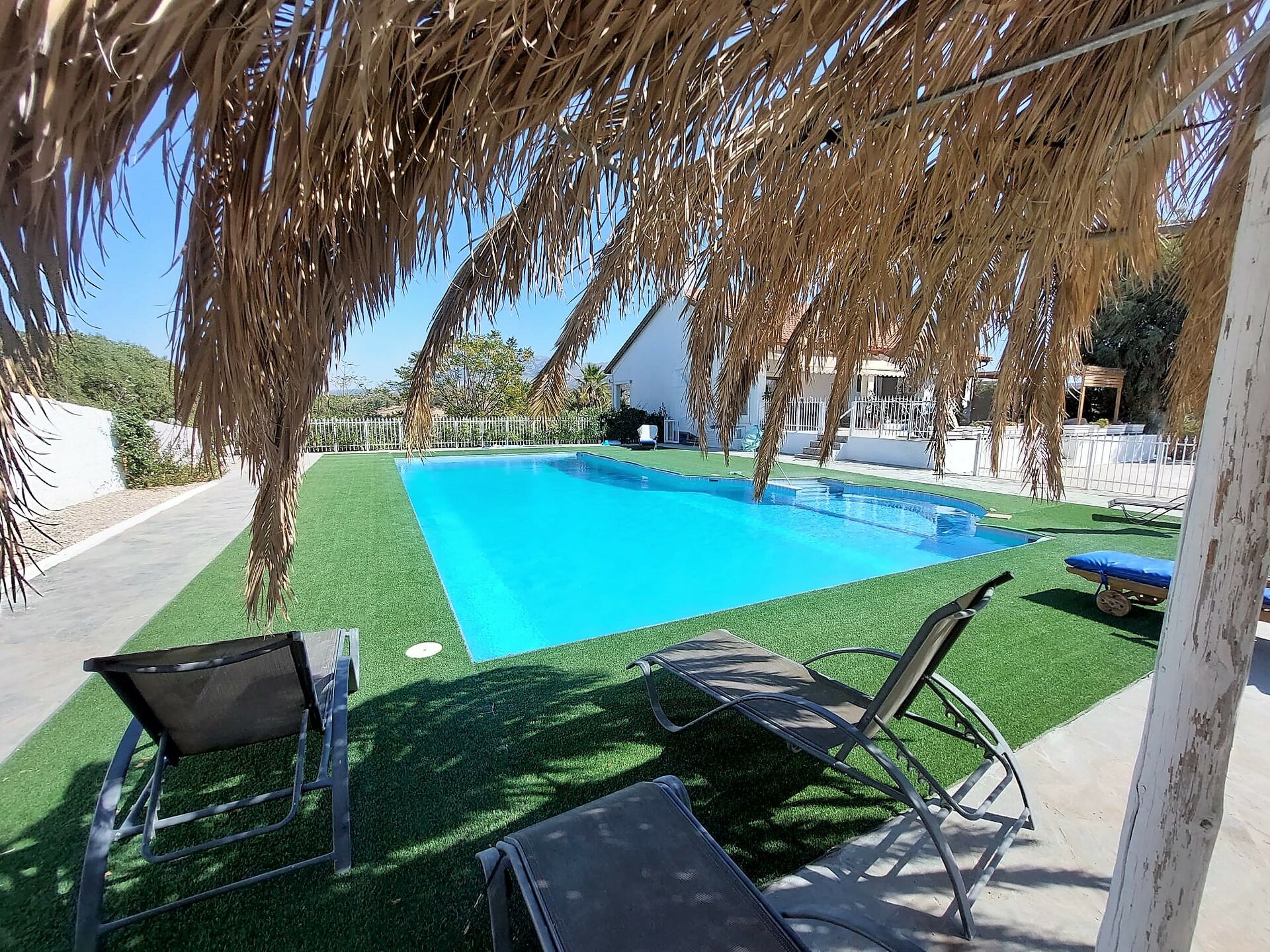 MEER geht immer! Landhaus mit Pool und Gästehaus in traumhafter Lage! in Mastichari - Kos