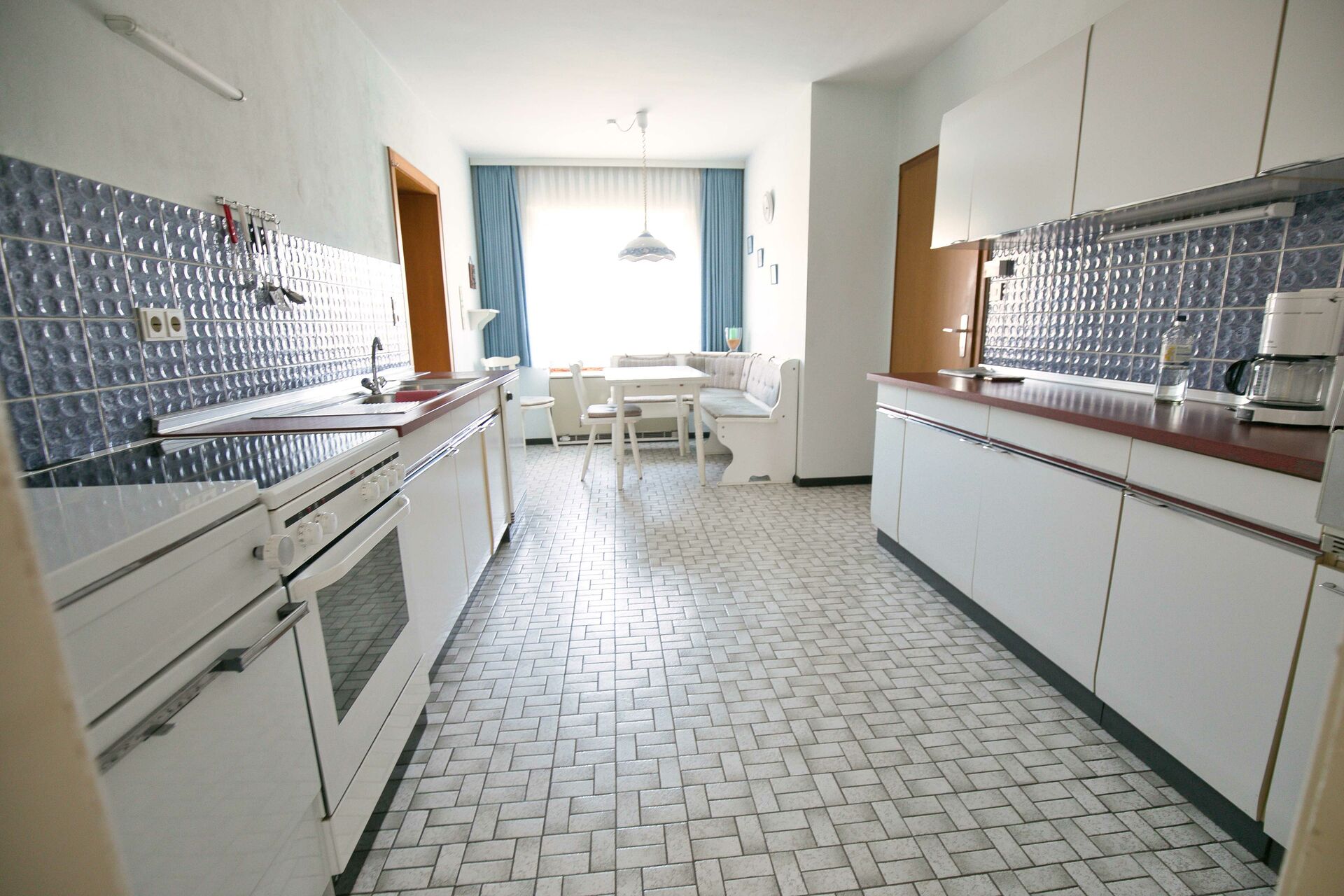 Mehrfamilienhaus incl. kleiner Gewerbeeinheit in Tespe Bütlingen