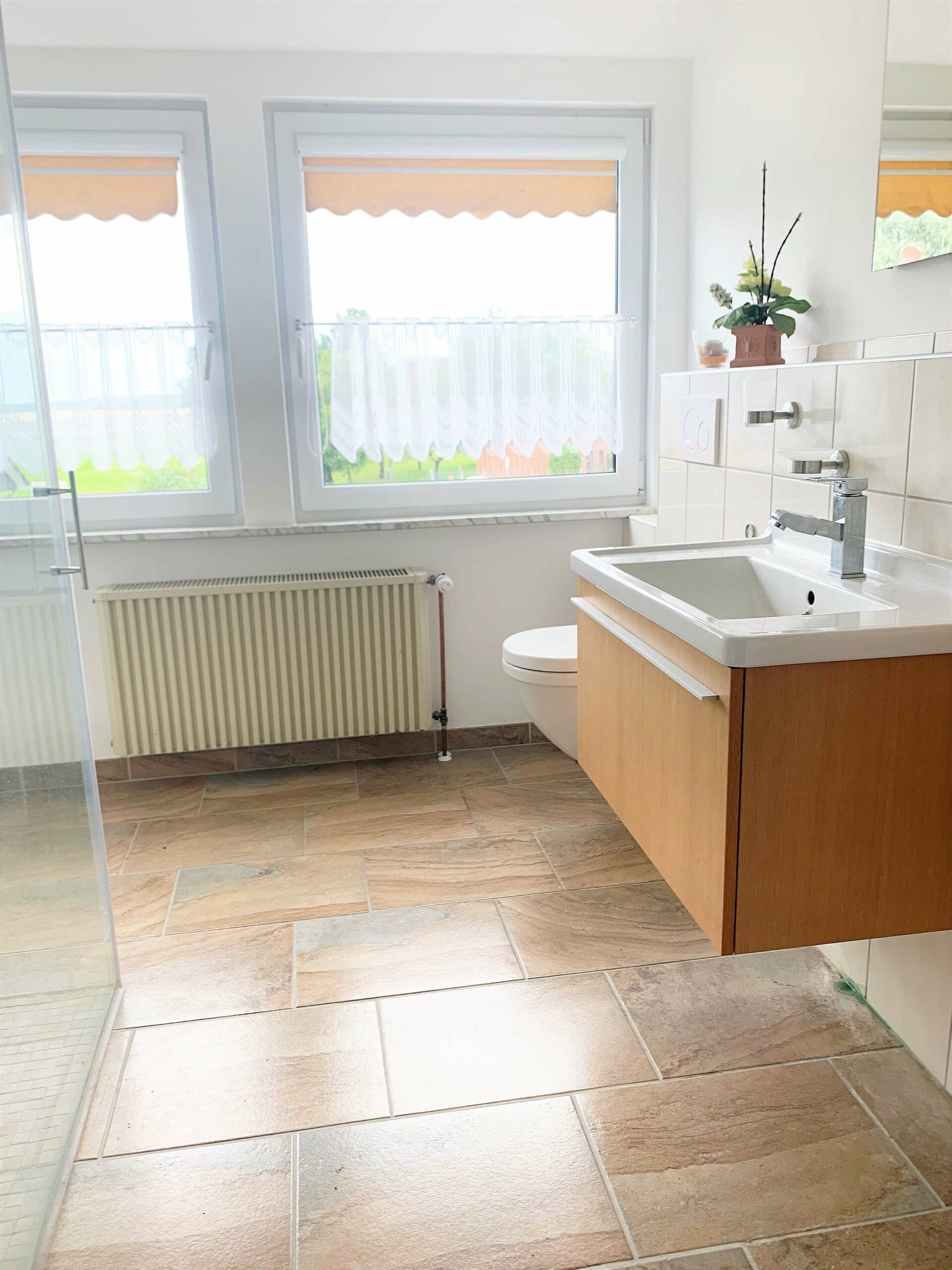 Mehr geht immer- Aus 1 mach 3 - Großzügiges Zwei-Familienhaus mit geräumiger Einliegerwohnung! in Stoetze