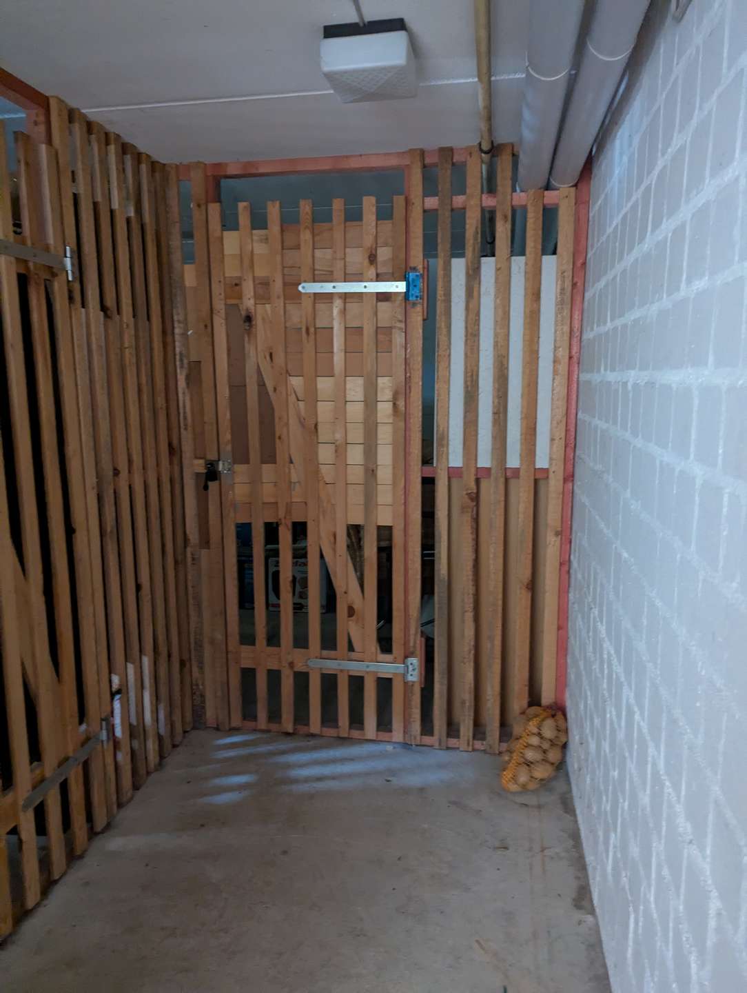 Kapitalanlage in ruhiger Lage: Vermietete 2-Zimmer-Wohnung mit Südbalkon & Garage in Bleckede