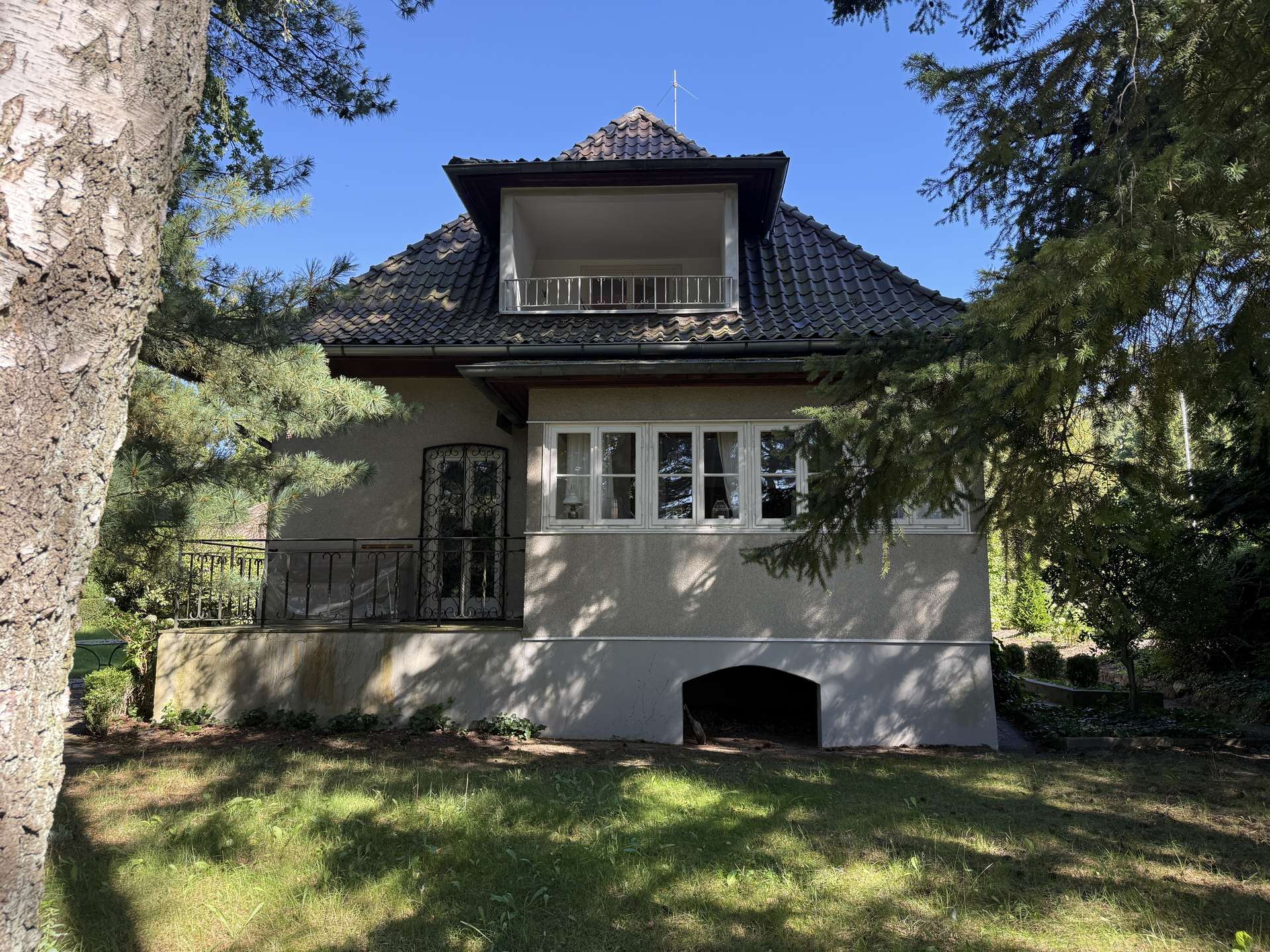 Landhaus mit besonderem Charme, Stilville Arztvilla aus den 50ern in Zernien