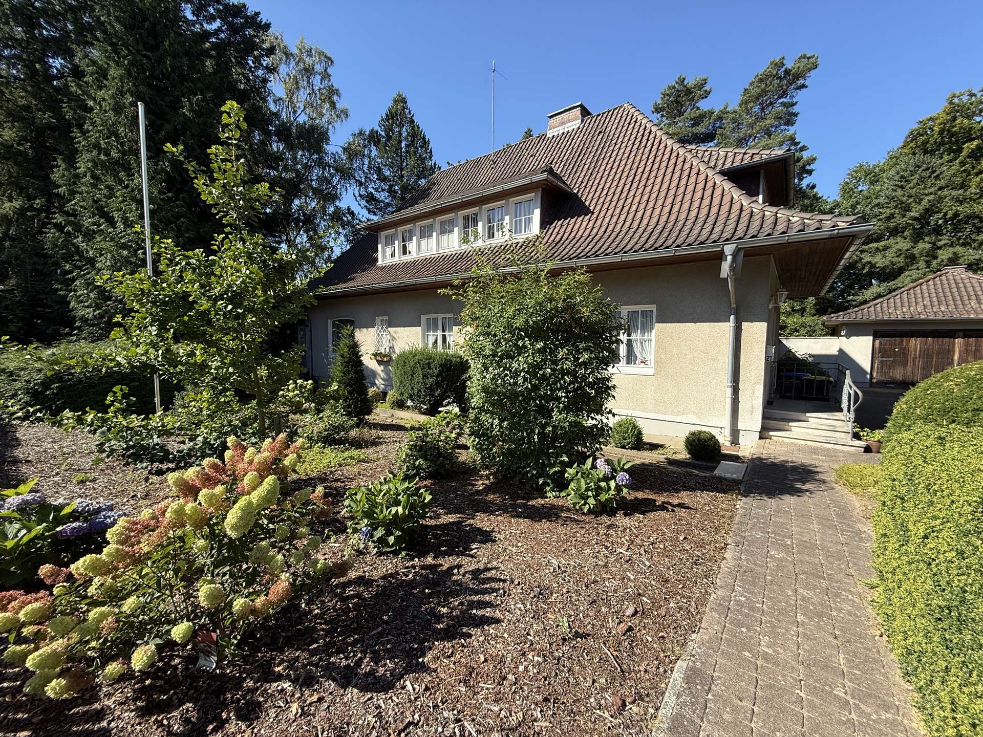 Landhaus mit besonderem Charme, Stilville Arztvilla aus den 50ern in Zernien