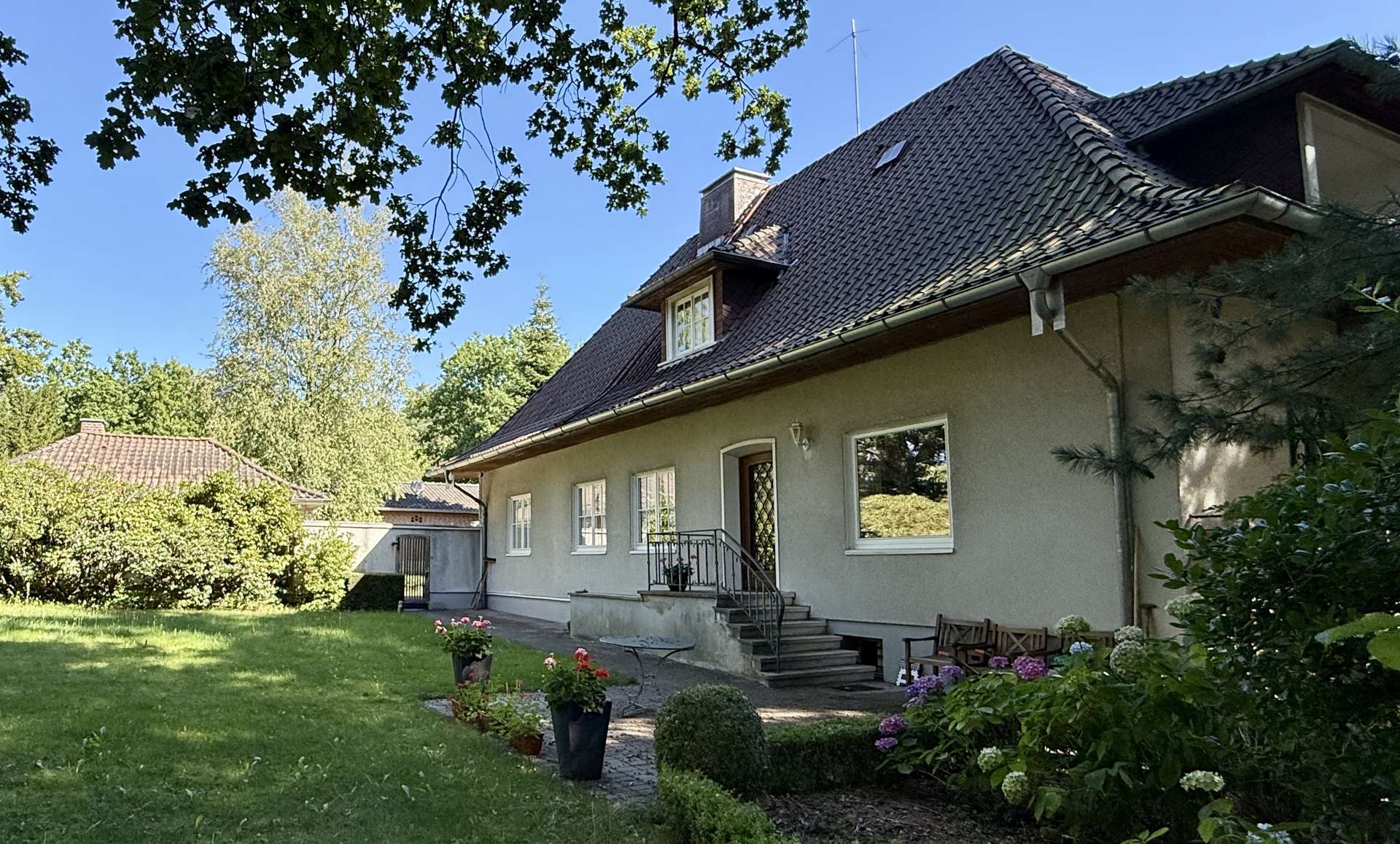 Landhaus mit besonderem Charme, Stilville Arztvilla aus den 50ern in Zernien