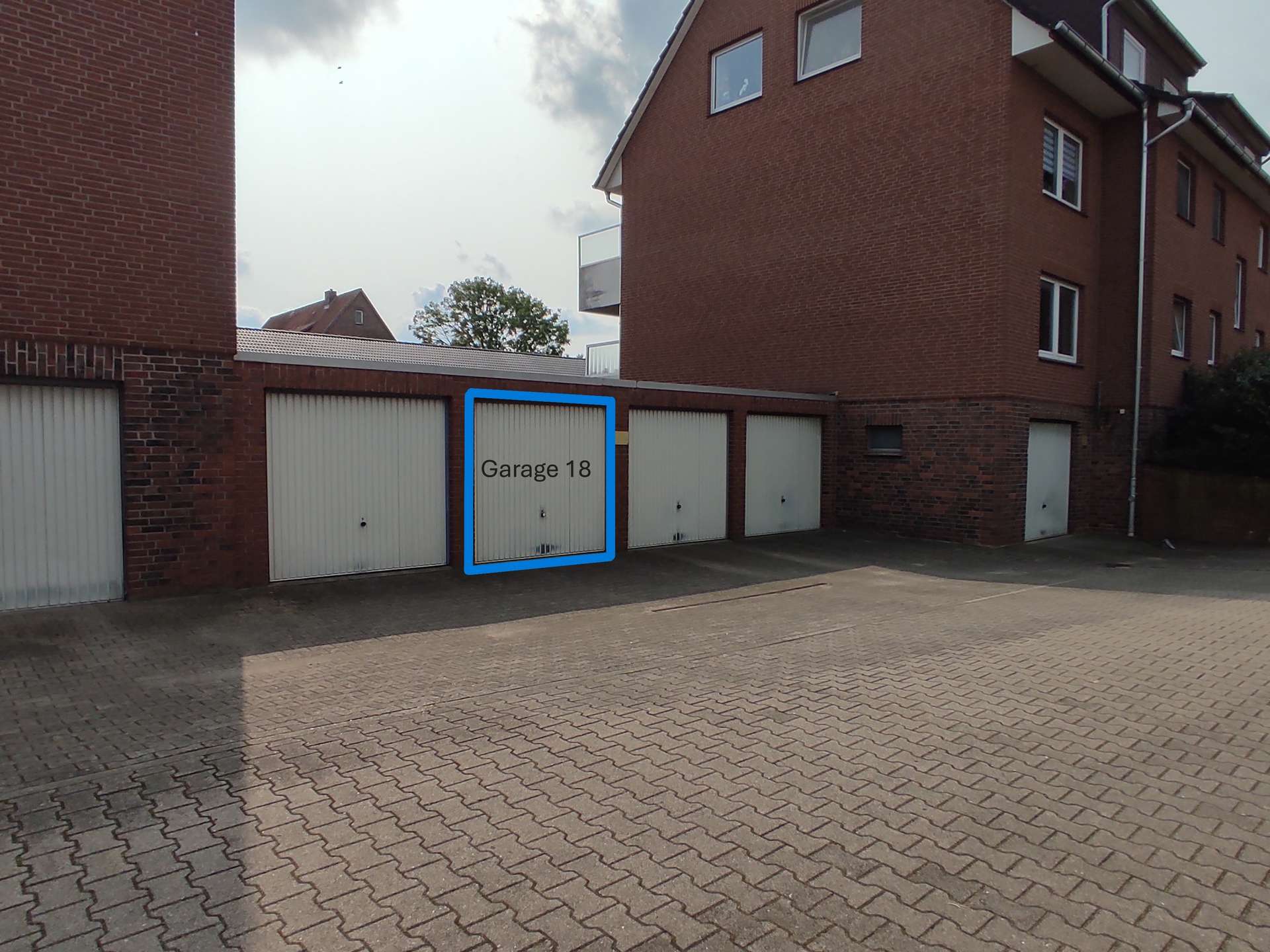 Willkommen in Bleckede! Charmante 3-Zimmer-Dachgeschosswohnung mit ca. 70 m² für Eigennutzer in Bleckede