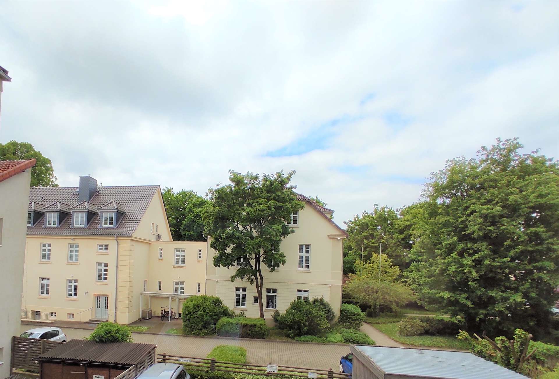 Helle 2,5-Zimmer-Komfort-Wohnung – Attraktive Kapitalanlage mit Innenhof-Stellplatz in zentraler Lage in Lüneburg